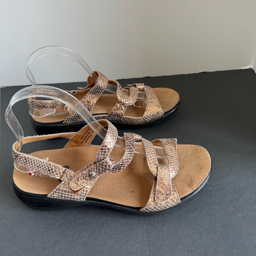 revere Emerald Adjustable Sandal. EU 39 - Picture 11 of 16